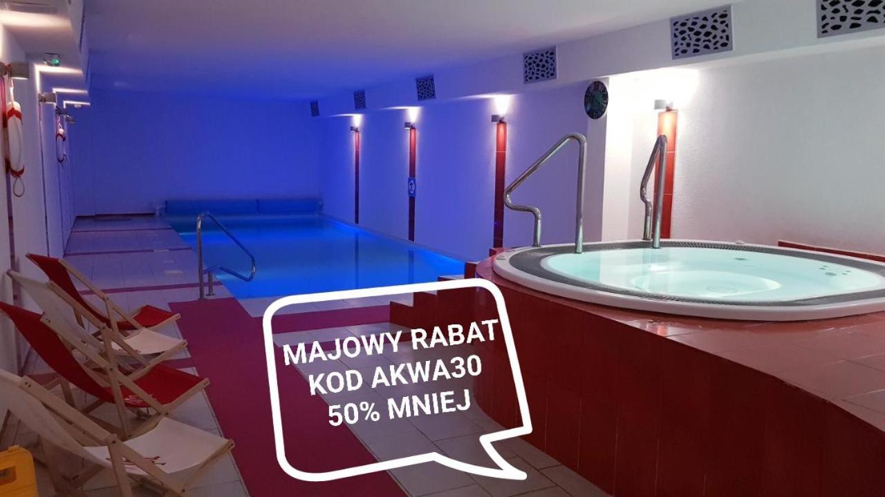 Akwamaryn Spa นีคอร์เซ ภายนอก รูปภาพ