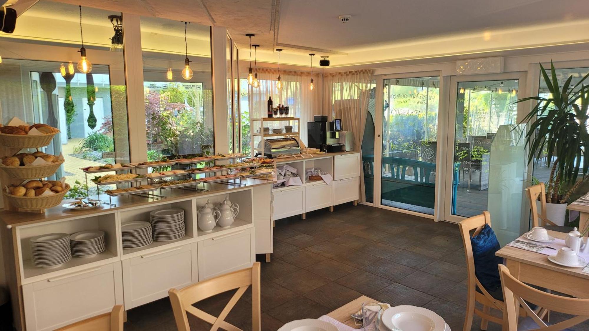 Akwamaryn Spa นีคอร์เซ ภายนอก รูปภาพ