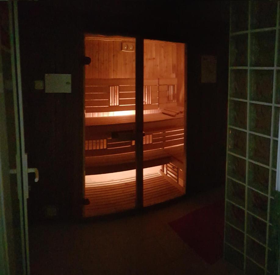 Akwamaryn Spa นีคอร์เซ ภายนอก รูปภาพ